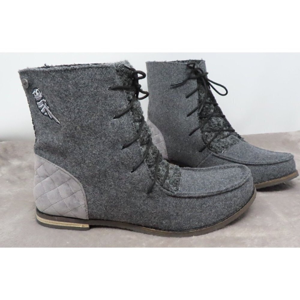 The Sak Sakroots Womens 10 Gray Jayla Boots‎ Lace Up Booties Owl Felt Boucle NEW